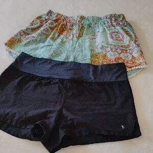 Patterned and Black Shorts Set